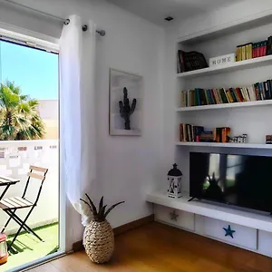 A 1 Min De La Playa, 2 Hab Y Terraza Apartamento